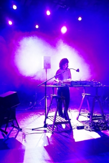 Sarah Davachi flies into psychoacoustic space | Musicworks magazine